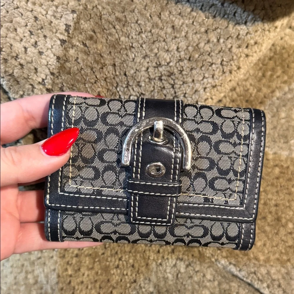 Black COACH Patterned Wallet - Picture 1 of 4